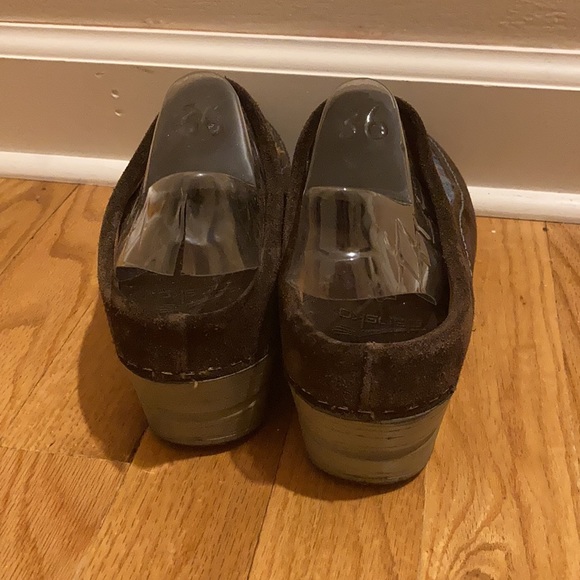 GREAT CONDITION UNIQUE DANSKO CLOGS - Picture 4 of 5